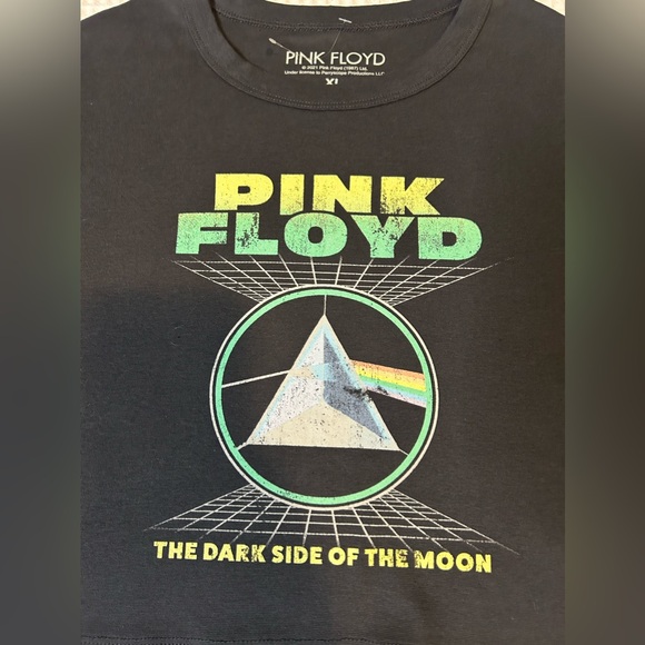NWOT Pink Floyd Long Sleeve Crop Top - Picture 10 of 16